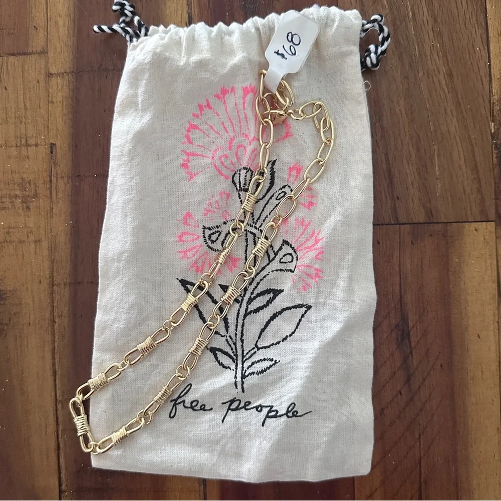 Free People NWT Necklace - Picture 2 of 4